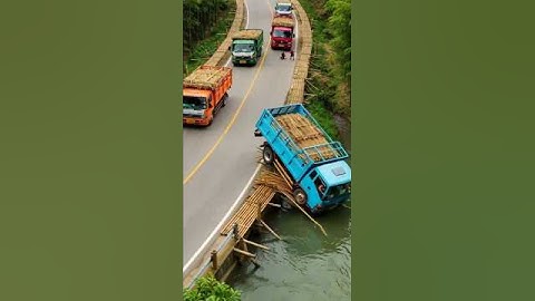 🌊💥Seconds Before Disaster Trucks FALL Into the River! #viralvideo #truckaccident #offroad
