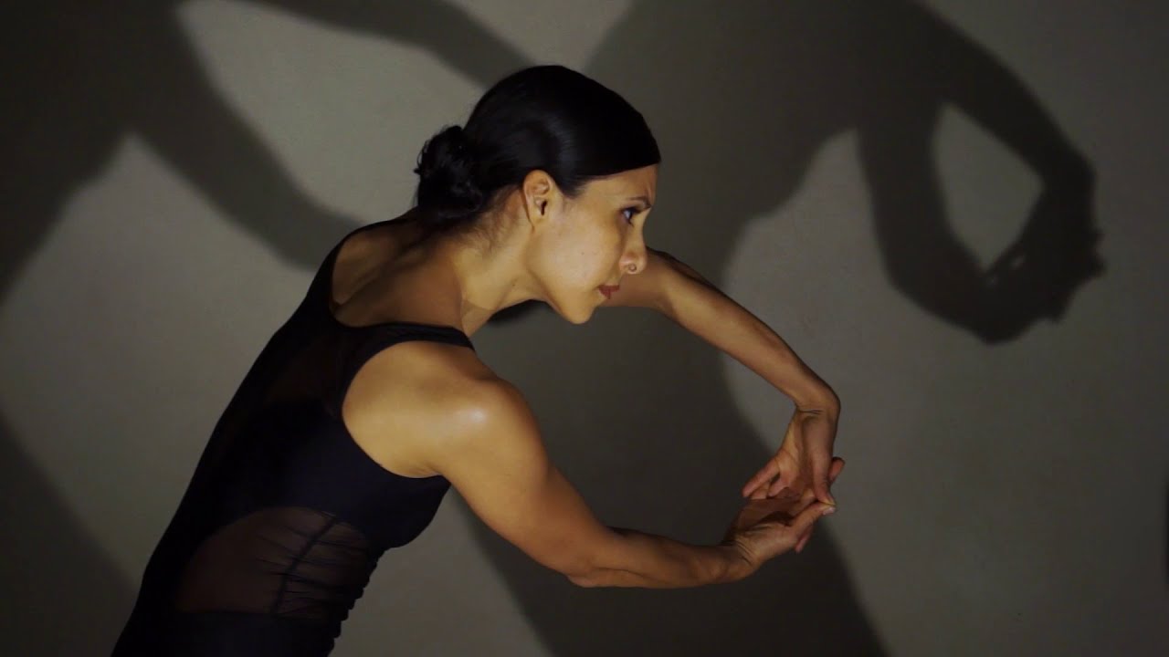 »F(ly)« by Elisa Carrillo Cabrera