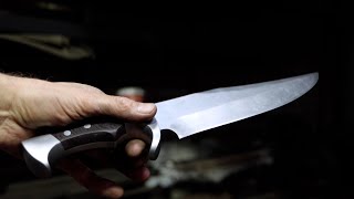 Forging a pattern welded hunting knife, the complete movie.
