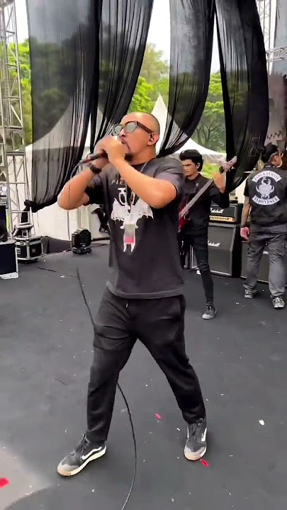 DeadSquad Live