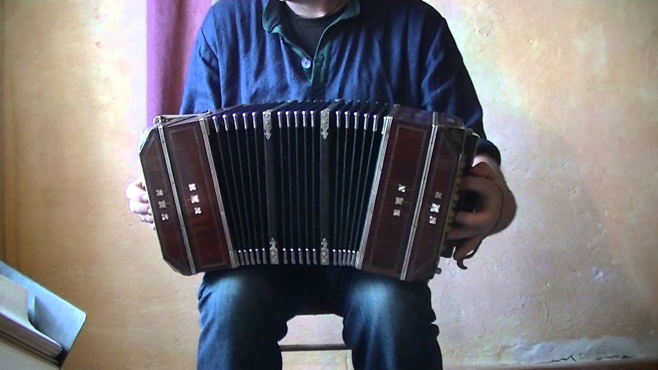 Alfred Arnold AA Bandoneon prod.# 3206 142 tone, 1/2 MOP