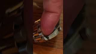 На продажу часы Omega Seamaster, Quartz, Unisex. Информация по телефону 053-620-7732.