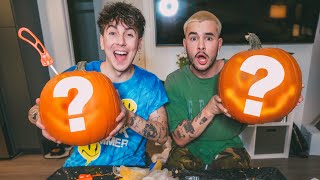CARVING PUMPKINS with BOBBY AND KIAN!! (Who Won?!)