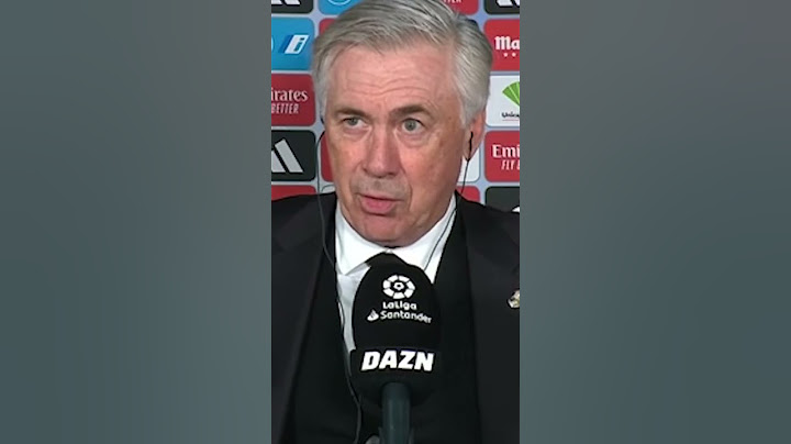 Ancelotti bromea con Ronaldo Nazario