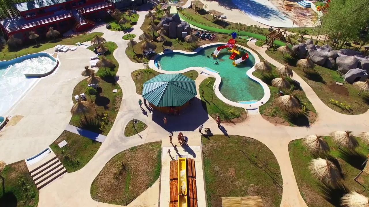 Parque Acuático de Plottier - YouTube