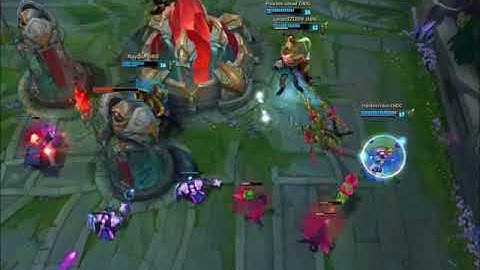 Maokai tanking a couple of turret shots