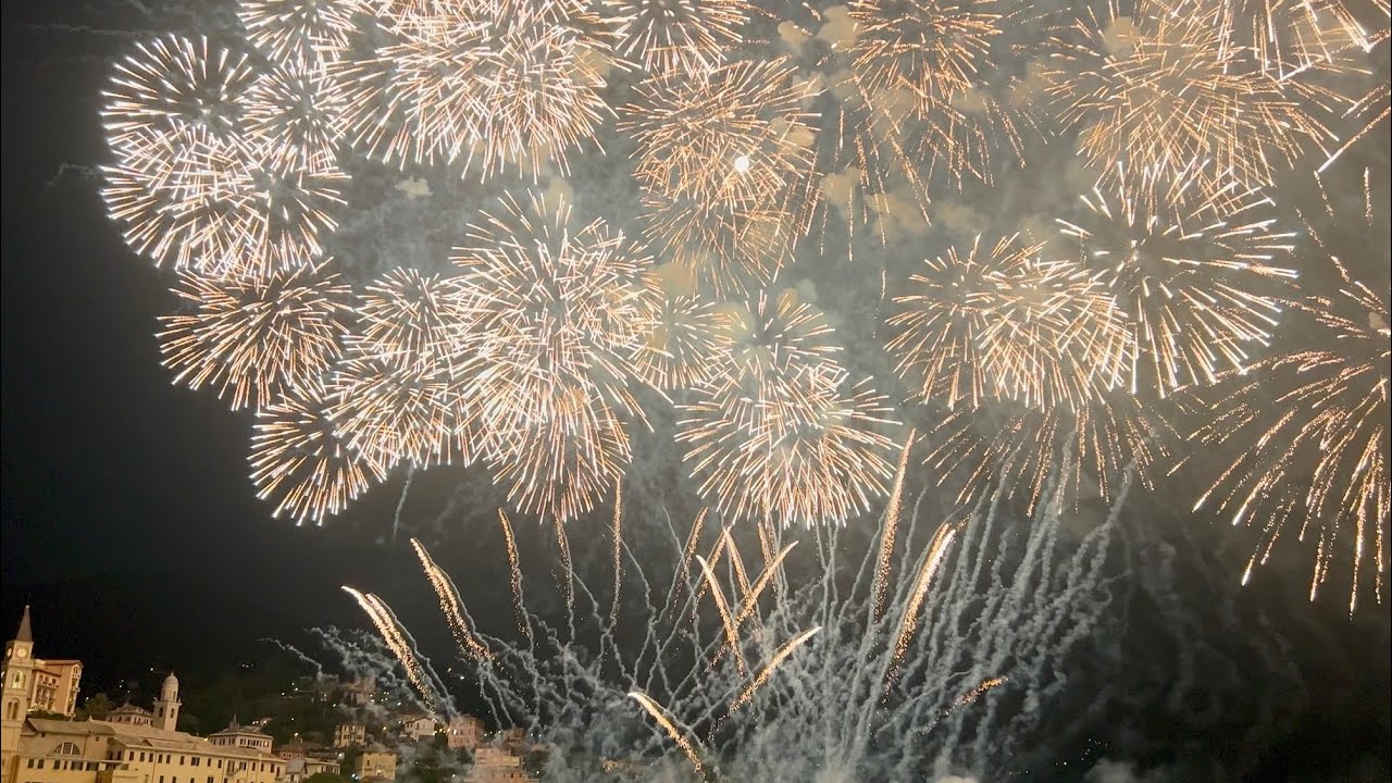 4K - Recco (GE) 2025 - Spettacolo Pirotecnico Piromagia di Gaetano Russo - Quartiere Bastia