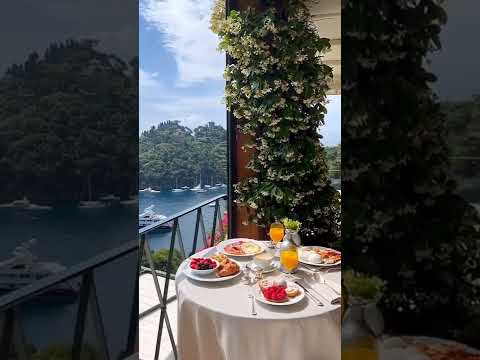 This beautiful breakfast in Italy looks amazing 😍Via where.to.find.me #italy #breakfast #hotels