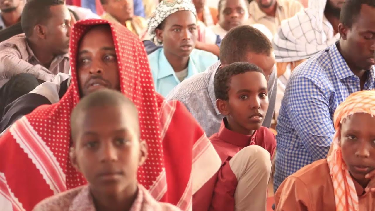 تلاوة المتسابق علي عبدالله حسين في مسابقة المعلم الماهر للقرآن الكريم