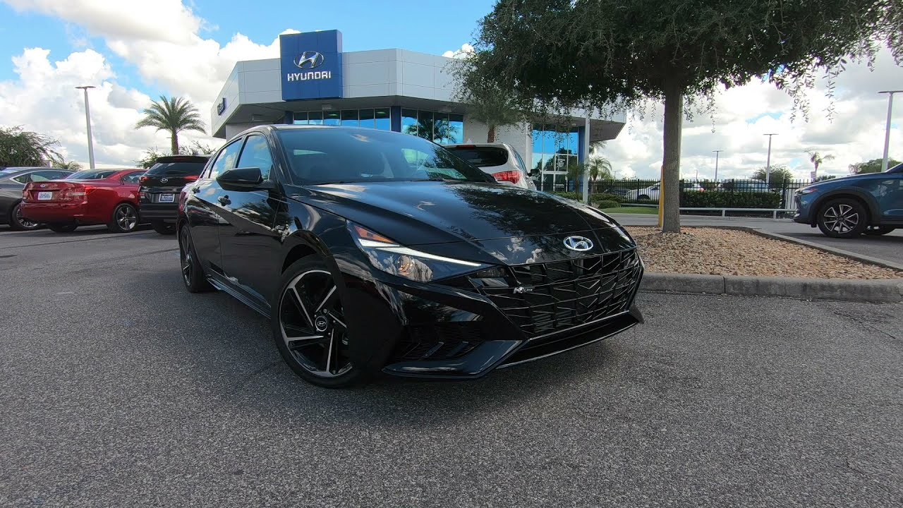 Hyundai Elantra 2022 Black