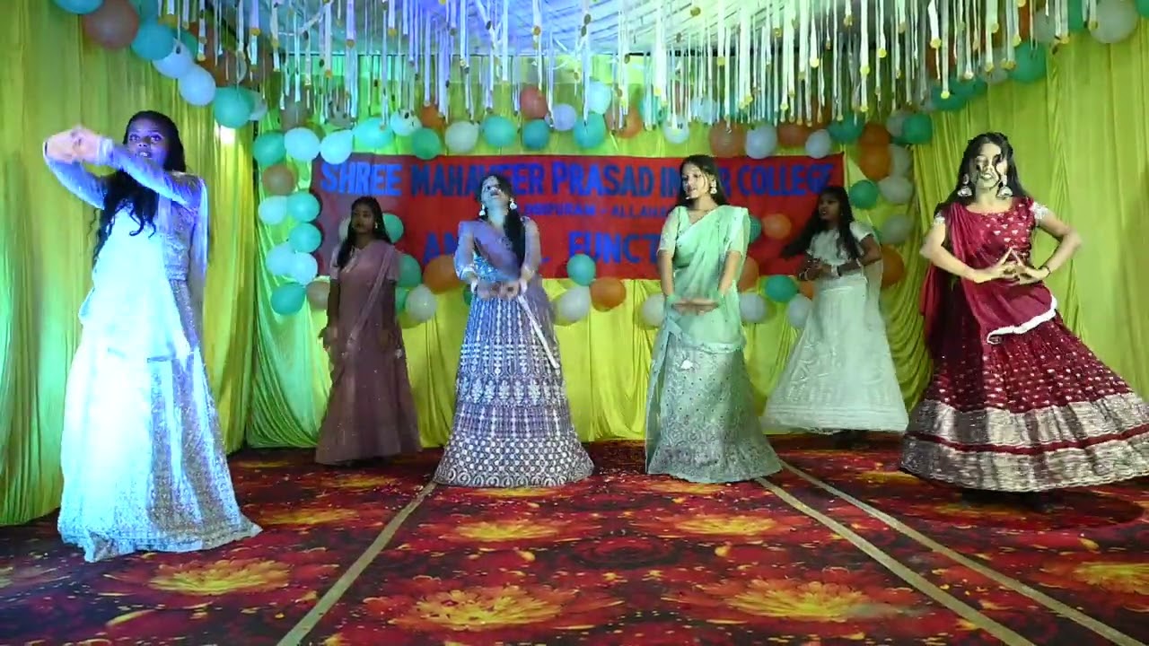 Rajasthani ghumar song performance