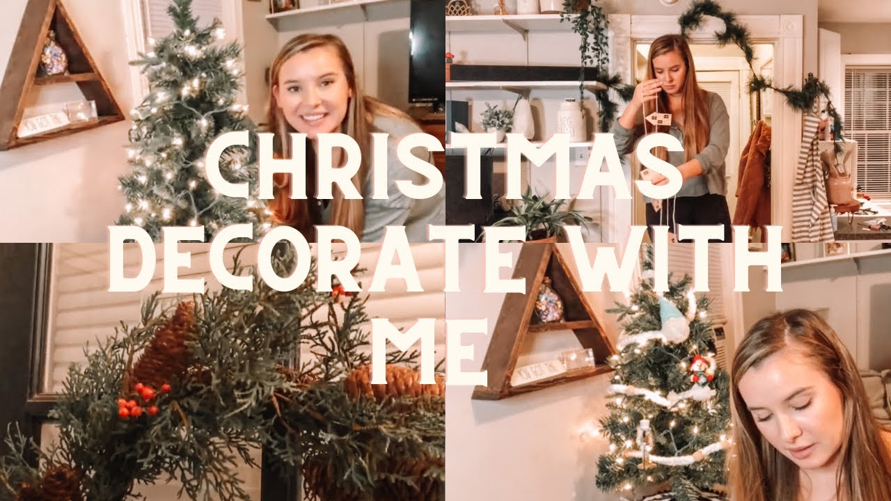 DECORATE WITH ME FOR CHRISTMAS!!! My First Time Decorating My Studio ...