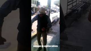 nuestro amigo y locutor,de la exxa fm cristian chaparro en las fiestas de agosto de ayotlan jalisco