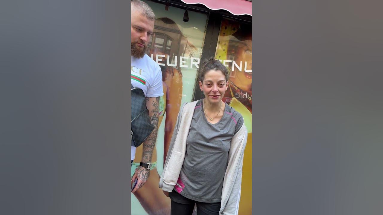 NELLY AUS FRANKFURT IST SEID 10 JAHREN AUF DEM BESTEN STEIN DER WELT