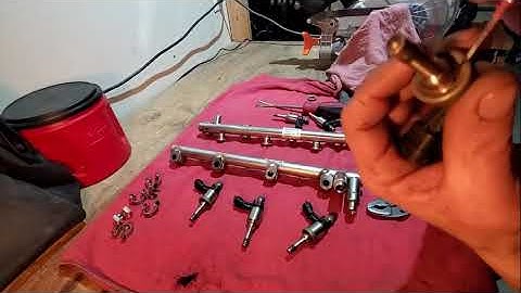 GM 3.6L DIRECT INJECTION TESTING (PART III) - INTAKE VALVE CLEANING & INJECTOR INSTALLATION