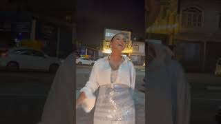 ඉරිදා නිසා චුට්ටක් පාරේ නැටුවා 🥳 | Dinakshie dancing on the street 😍