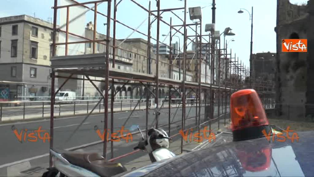 NAPOLI TORRI ARAGONESI, LE IMMAGINI DEL DEGRADO