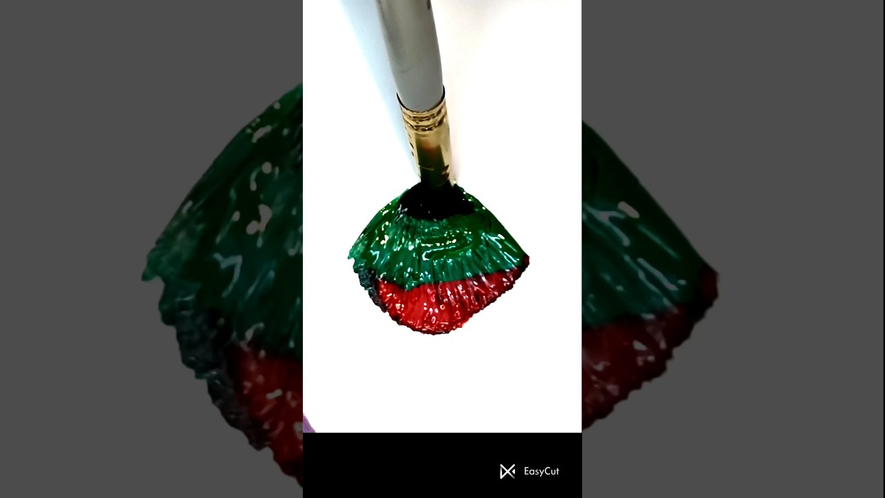 Green + Red = Visual Peace 