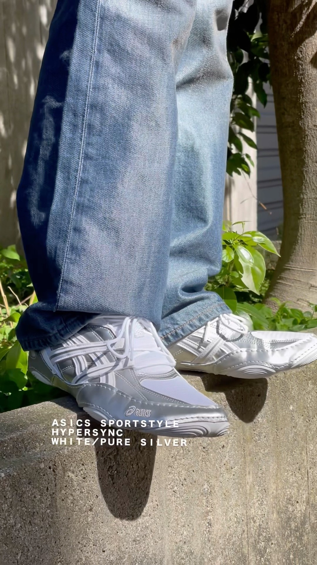 ASICS SPORTSTYLE】 HYPERSYNC WHITE/PURE SILVER - YouTube