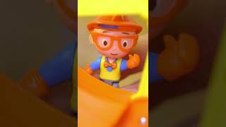 Blippi Toy Excavator Play! | Best Cars & Truck Videos For Kids #Shorts