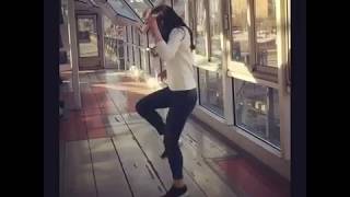 Классная Девушка танцует Шаффл ( Shuffle dance ) Классная Девушка танцует Шаффл ( Shuffle dance )