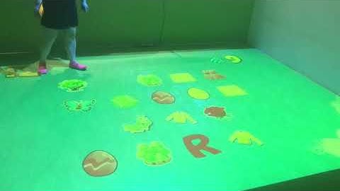 Floor interactive system support more larger and more accurancy than IR camera