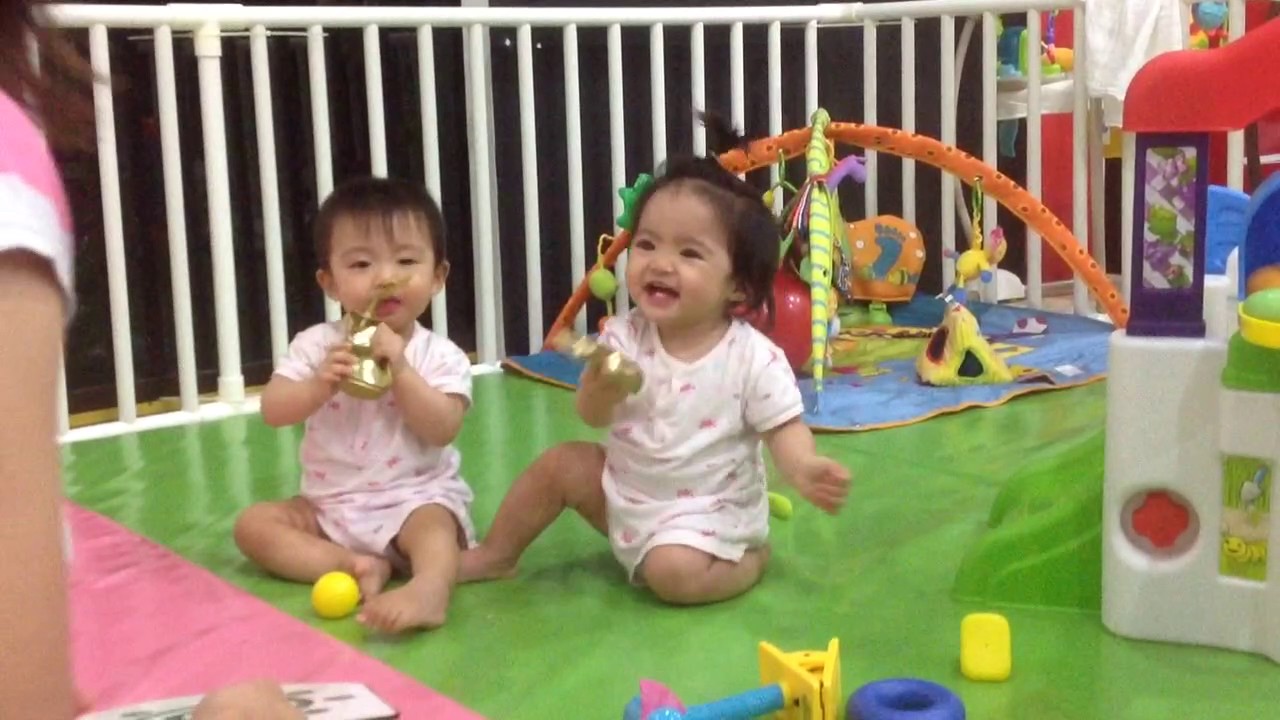 หัวเราะใหญ่เลย เห็นแม่ตีลูกปิงปอง 8 เดือน | หนูยิ้มหนูแย้ม