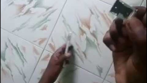 How to insert SIM card into Xiaomi Redmi 3S smartphone