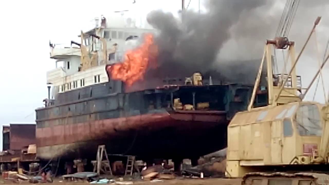 Пожар тесла видео