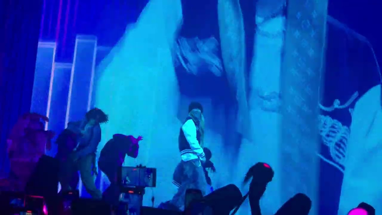 022825 J-Hope Hope on the Stage - Just Dance KSPO Dome Seoul Fancam