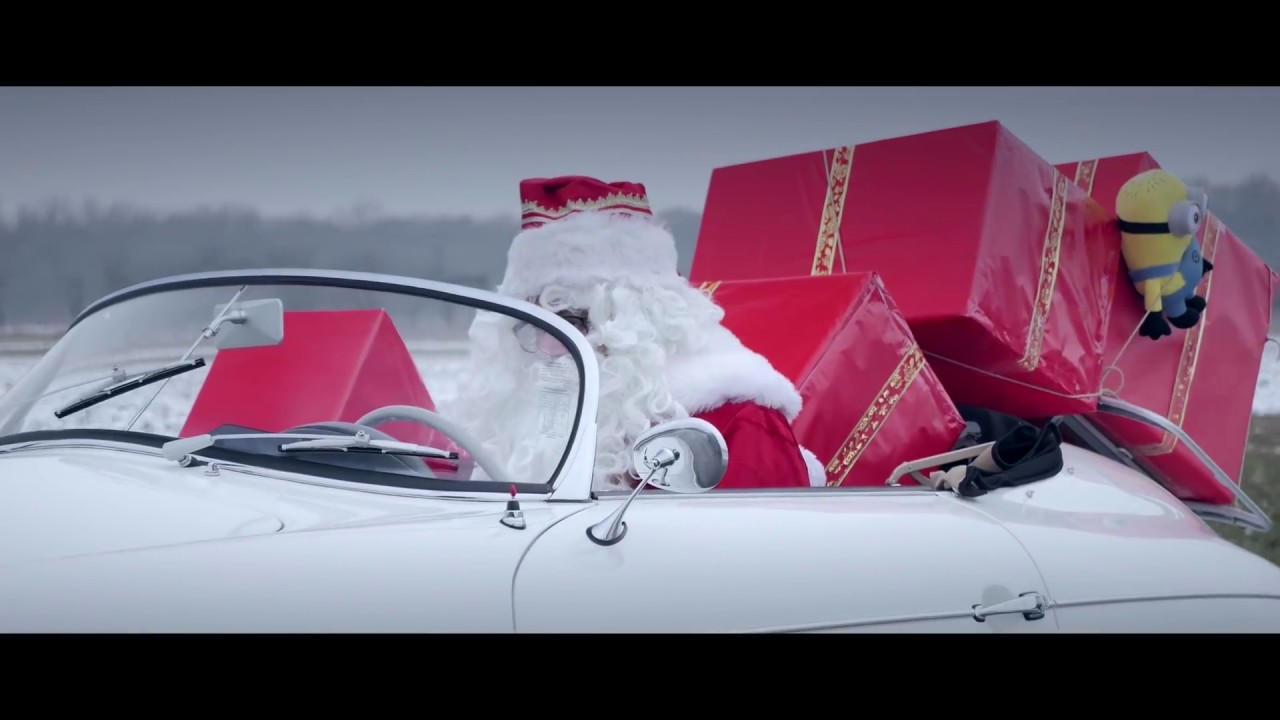 Santa Claus in a Porsche 356 Speedster - YouTube