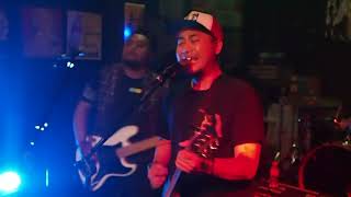 glory Of Love - Esok Kan Datang Live at Fresh Beer Braga Bandung 8 Oktober 2018 Resimi