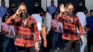 Rocking Star Yash New Look | Yash Super Stylish Visuals Spotted @ Mumbai | Filmyfocus.com