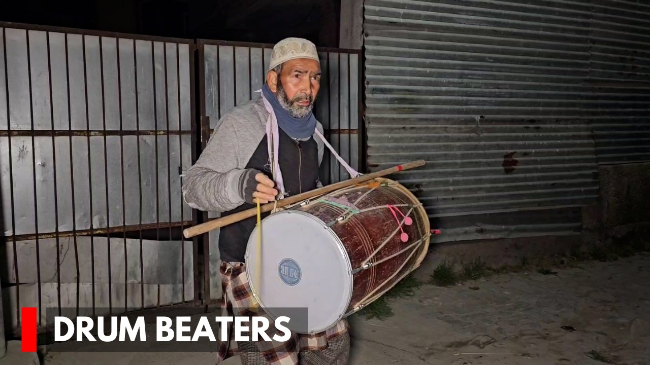 Srinagar: Drum Beaters Continue Tradition of Waking People For Sehri In Ramdan