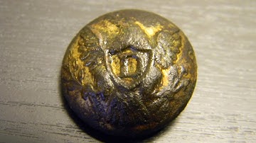 Metal Detecting - Dragoon button uncovered with Minelab E-Trac