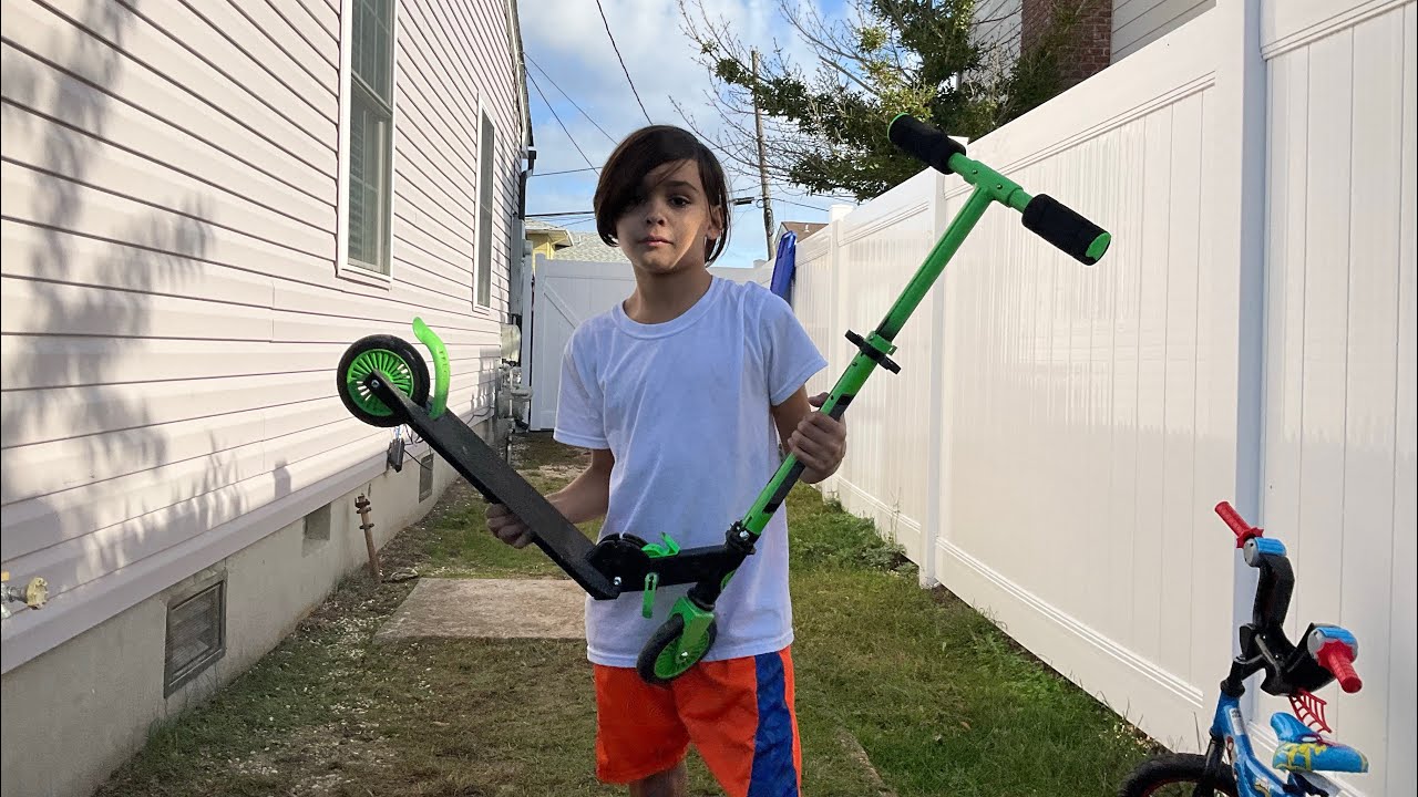 Riding my scooter *First person* day time YouTube