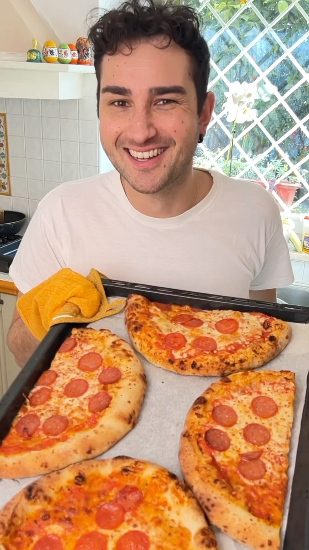 How to make FROZEN PIZZA HACK