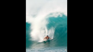 Makua Rothman in motion at Pipe 🌊 #surfvideo #shutterdrag #sonya6700 #sony200600 #hawaiisurf #surf