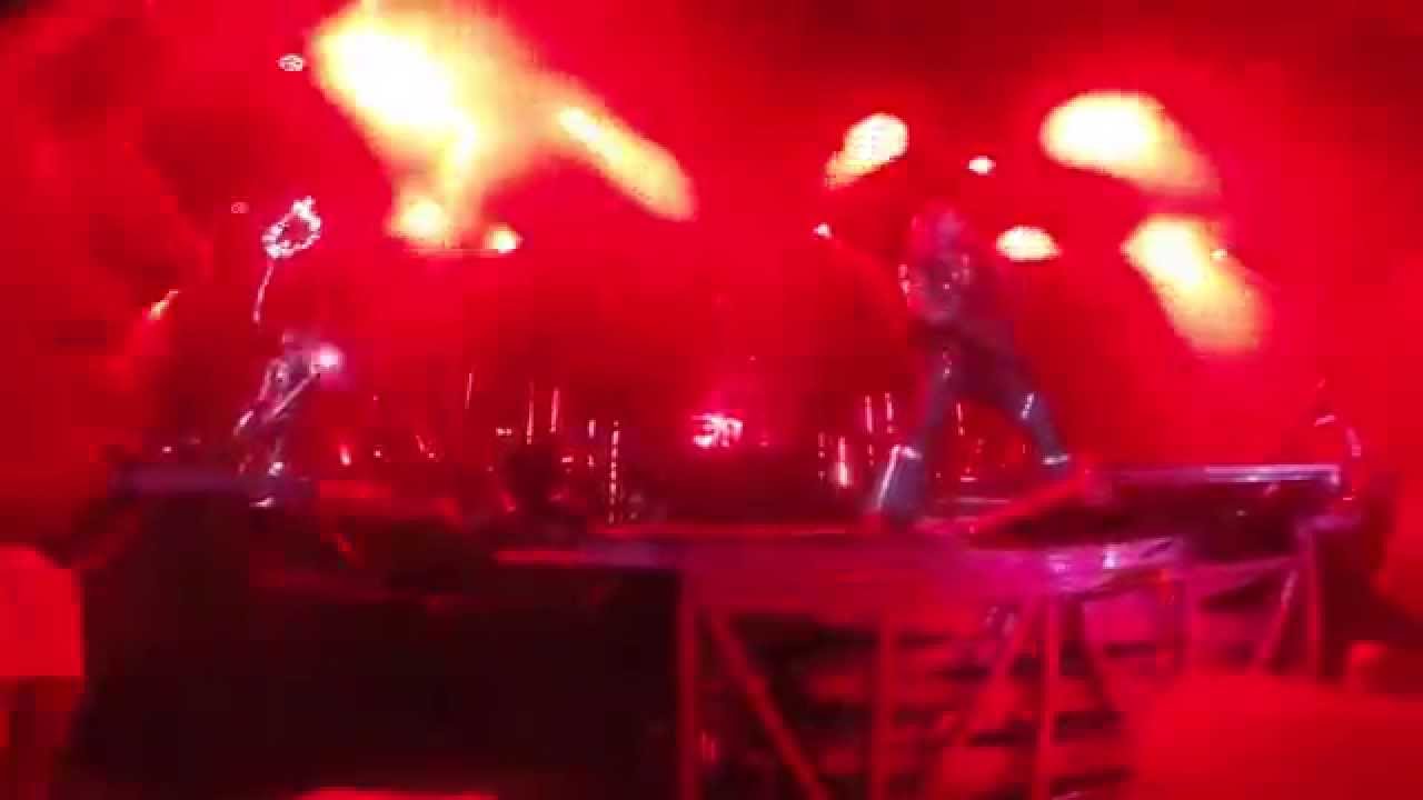 MOTLEY CRUE 'Shout At The Devil' THE FINAL TOUR Monterrey, MX / GoPro HD YouTube MOTLEY CRUE 'Shout At The Devil' THE FINAL TOUR Monterrey, MX / GoPro HD YouTube