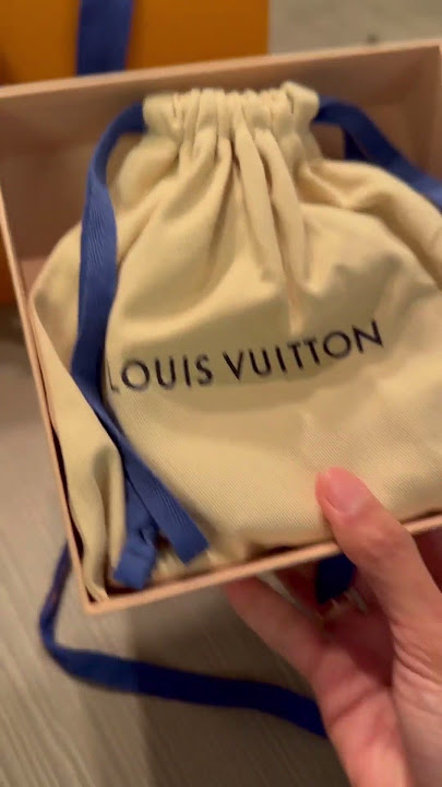 Les collections de Louis Vuitton : Ceinture LV Iconic 20 mm réversible