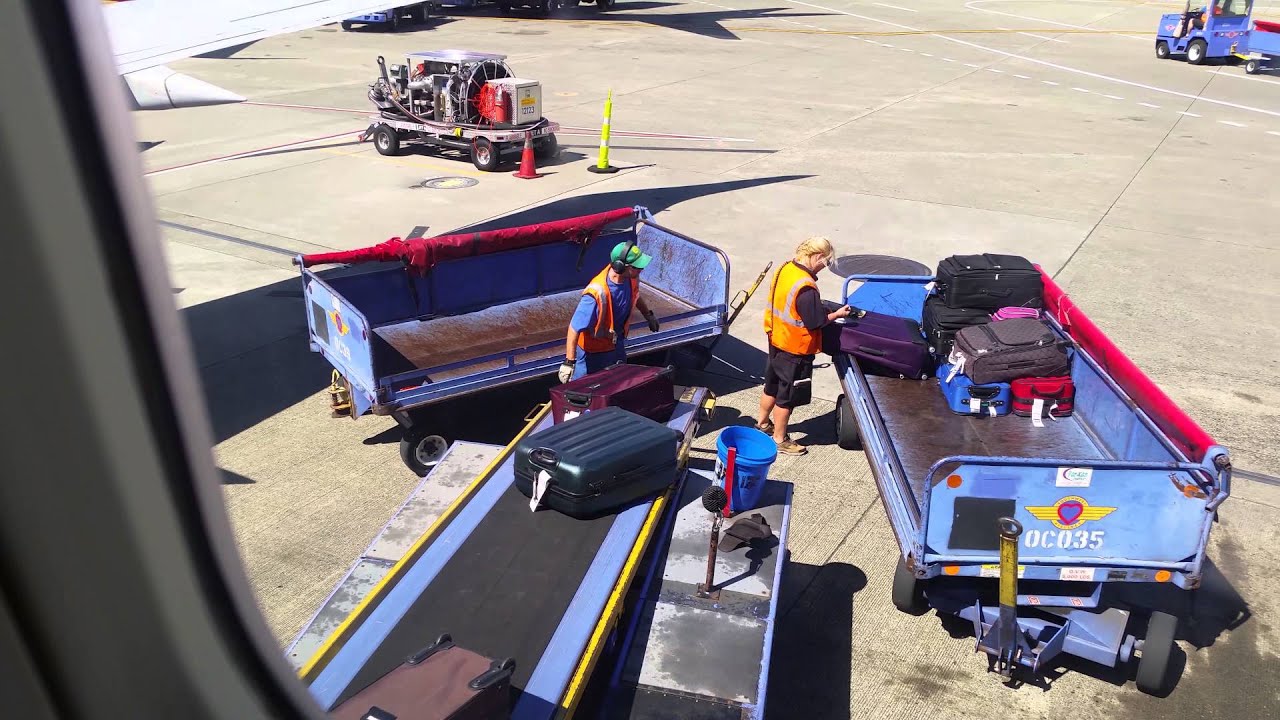 Southwest loading my bags in Seattle YouTube