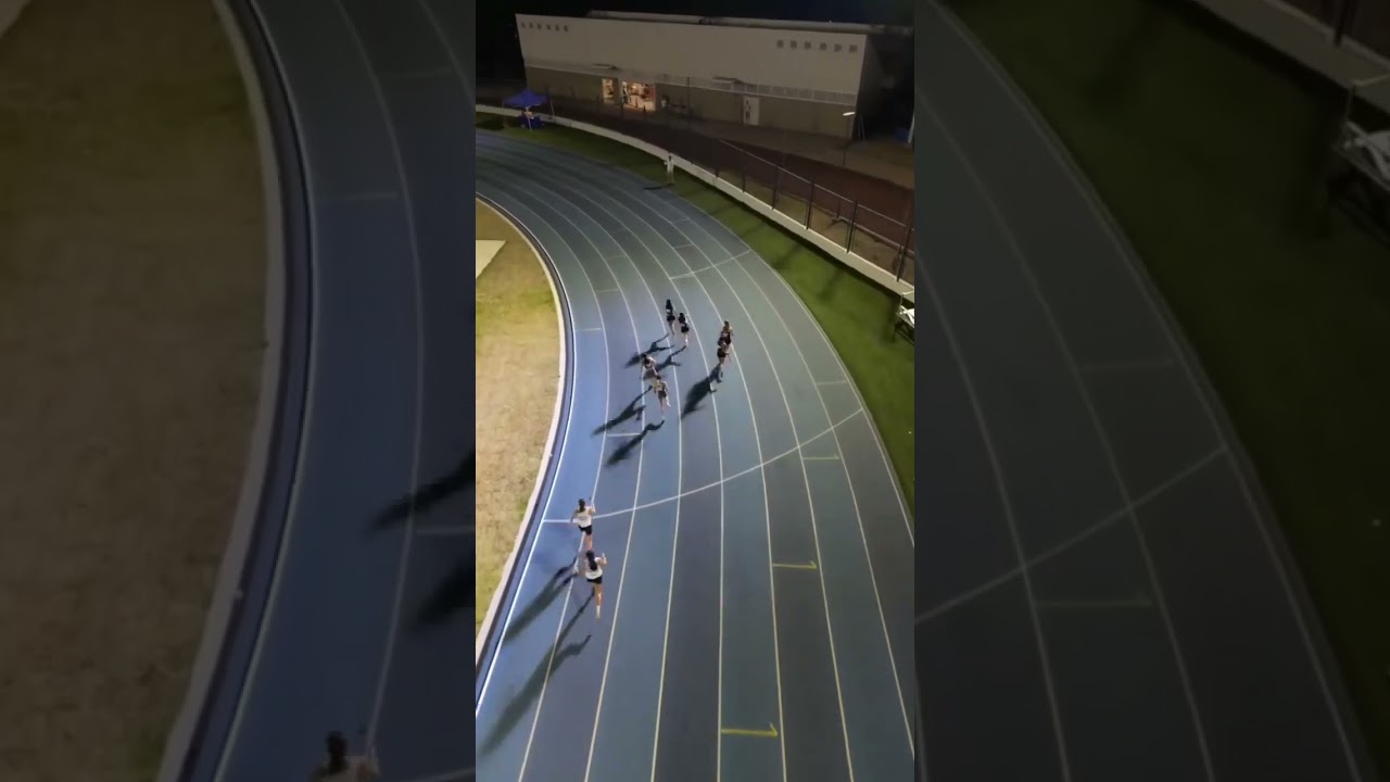 Girls 400m relay race🏃