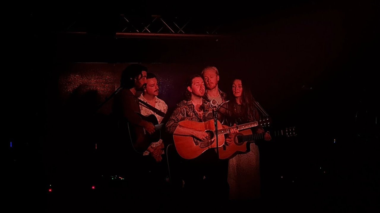 The Paper Kites -  Featherstone, live at  La Boule Noire, Paris, France, 13th February 2023