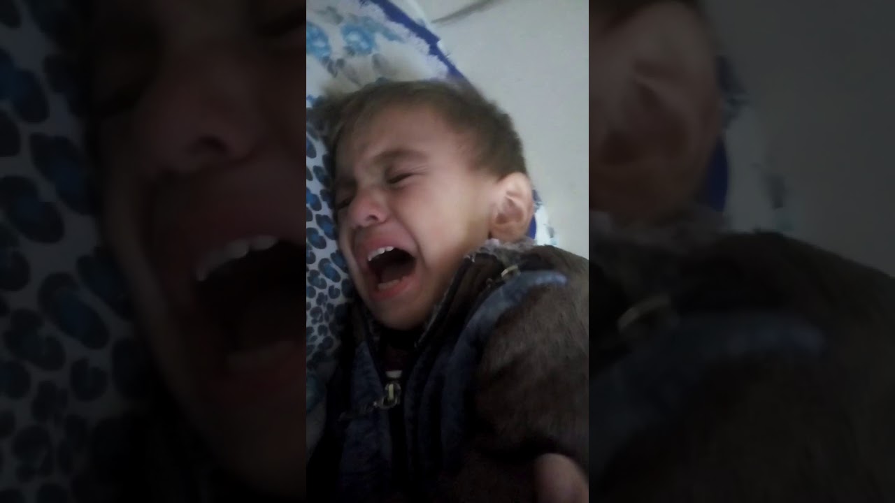 Aĝlayan bebek sesi YouTube Aĝlayan bebek sesi YouTube