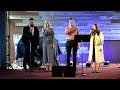 Worship  во гробе Он лежал