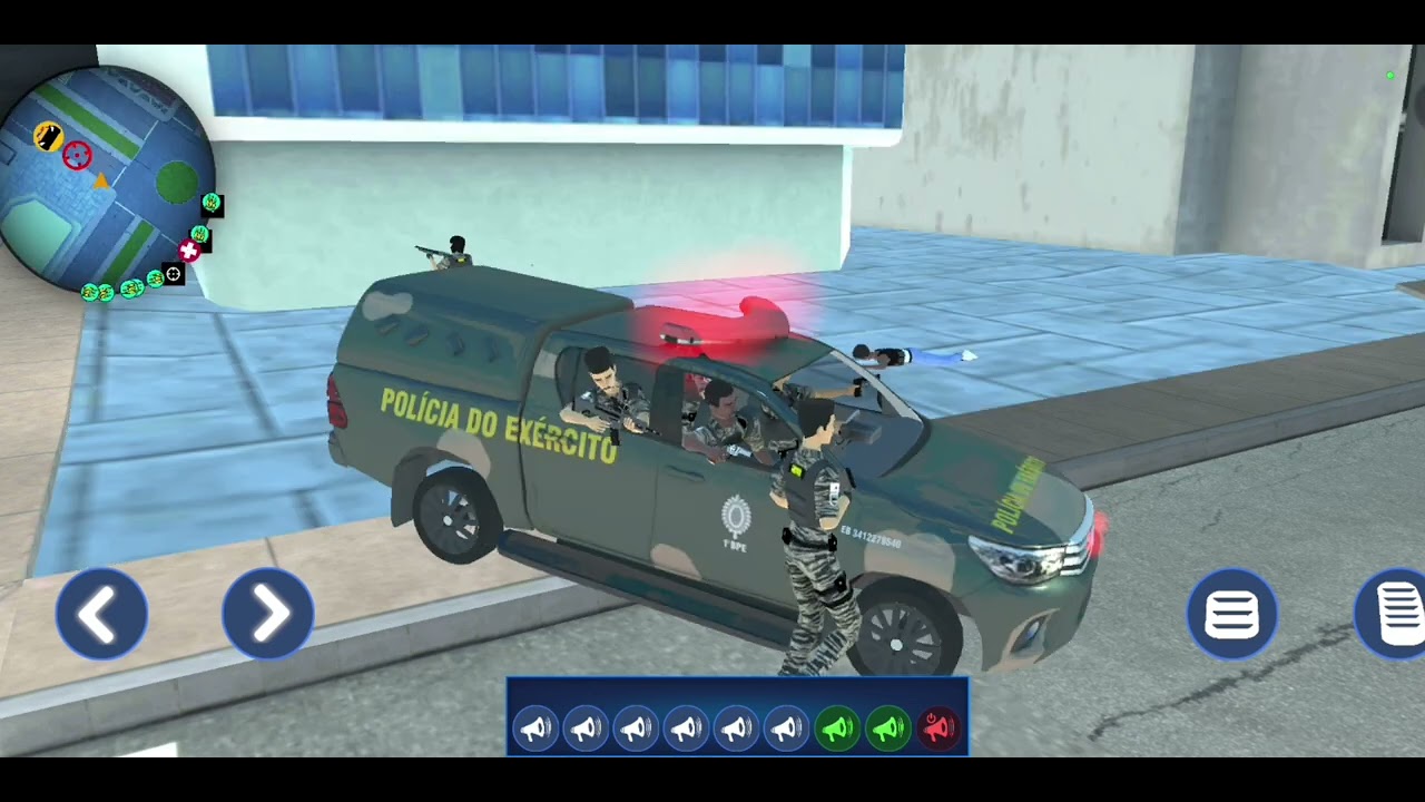 Patrulha na favela com o exército