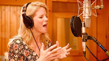 Kelli O'Hara Sings 'So in Love' from KISS ME, KATE