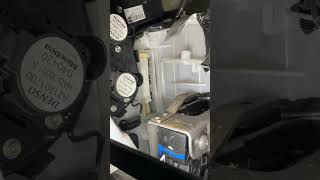 How to replace a cabin filter in a 2022 RHD Peugeot partner