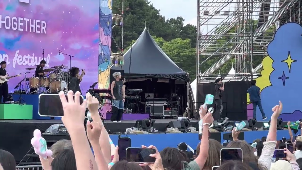 230611 위버스콘 투바투 (TXT) - ghosting, Thursday's Child Has Far To Go, LO$ER=LO♡ER