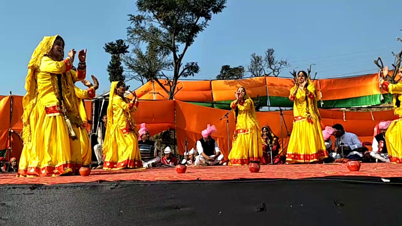 Jhamakda Famous Kangra folk Dance